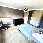 Cocon De Verdure Avec Piscine Privee
