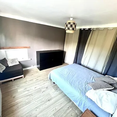 Cocon De Verdure Avec Piscine Privee